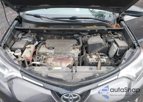 2016 Toyota Rav4 Le z USA, uszkodzony, nr VIN 2T3BFREV5GW492692